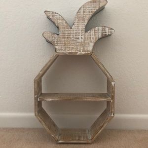 pineapple wall decor